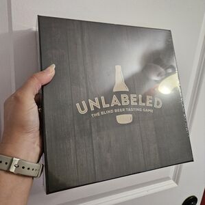 NWT Unlabeled Blind Beer Tasting Game